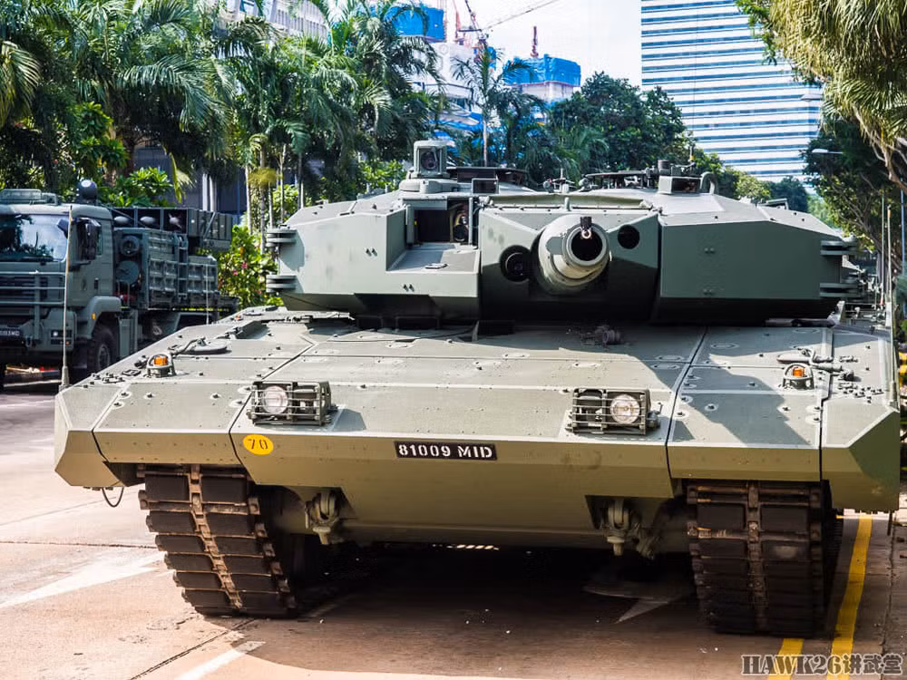 Cận cảnh phiên bản Leopard 2SG Singapore sở hữu. Nguồn ảnh: Hawk26.