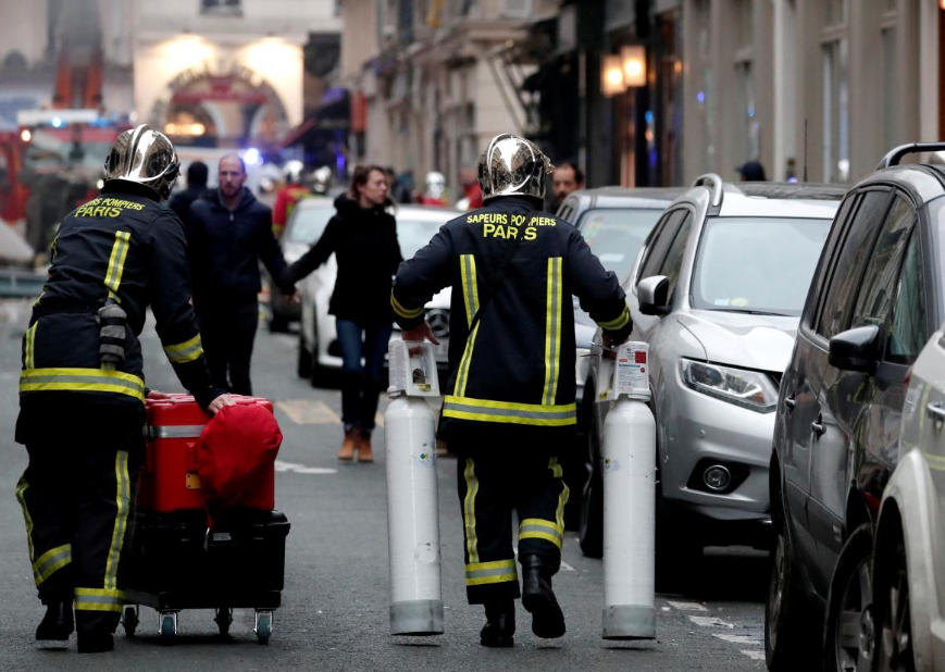 Nơi diễn ra vụ nổ khí gas được cho là khu mua sắm của Paris vốn có rất nhiều người qua lại và giao thông tấp nập, rất may không có ai thiệt mạng trong vụ việc này. Nguồn ảnh: Reuters.
