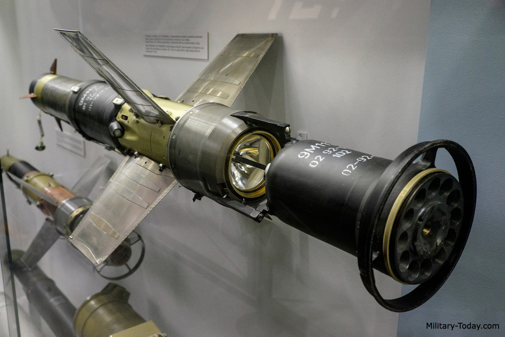 Ra đời từ năm 1974, phiên bản đầu tiên của Konkurs có khả năng xuyên giáp lên tới tối đa 670 mm - nghĩa là xuyên qua được mọi loại thiết giáp thời bấy giờ. Nguồn ảnh: Military.