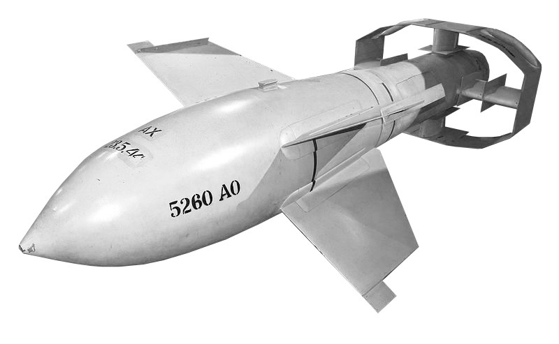 Cụ thể, sau khi thả khỏi máy bay xạ thủ sẽ điều khiển bom Fritz X thông qua sóng radio và ống nhòm để căn chỉnh hướng của quả bom tới đúng mục tiêu. Nguồn ảnh: Fiulio.