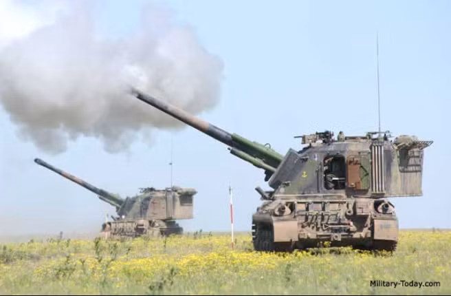 Tuy nhiên không một hợp đồng nâng cấp nào được ký kết vào thời điểm Pháp còn sản xuất AU-F1 GCT. Tổng cộng Pháp đã chế tạo ra 250 khẩu pháo tự hành loại này trong suốt thời gian còn vận hành dây chuyền lắp ráp. Nguồn ảnh: Militarytoday.