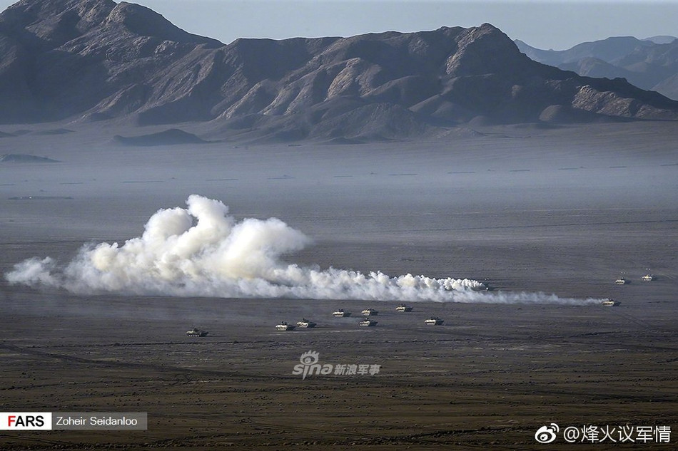 Quân đội Iran khá khác biệt với tổ chức quân đội của các quốc gia khác khi họ bao gồm hai nhánh. Một nhánh là quân đội thông thường như mọi quốc gia khác còn một nhánh là Vệ binh Hồi giáo. Nguồn ảnh: Sina.