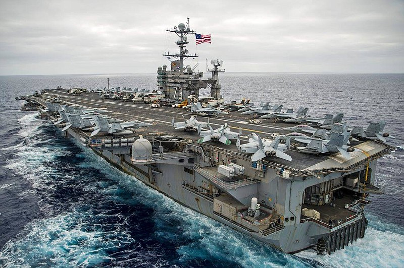 USS Nimitz được trang bị hệ thống tự vệ tàu SSDS Mk2 Mod 0, được phát triển bởi Raytheon. SSDS cung cấp khả năng tự vệ tự động chống lại tên lửa hành trình chống hạm (ASCM) bằng cách tích hợp và phối hợp các hệ thống tác chiến điện tử và vũ khí của tàu. Nguồn ảnh: Militarytoday.