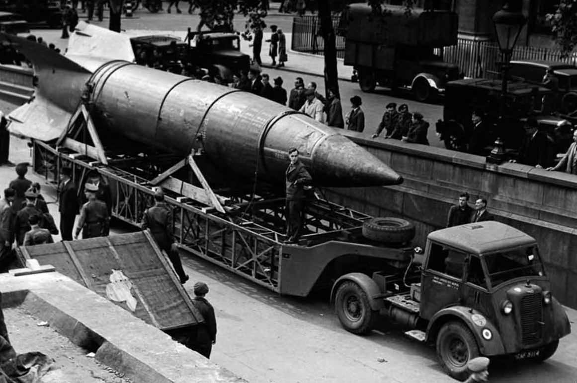 Độ cao tối đa mà loại tên lửa này có thể đạt được là 88 km khi tấn công mục tiêu tầm xa hoặc lên tới 206 km khi phóng thử nghiệm lên quỹ đạo. Nguồn ảnh: Warhistoryonline.