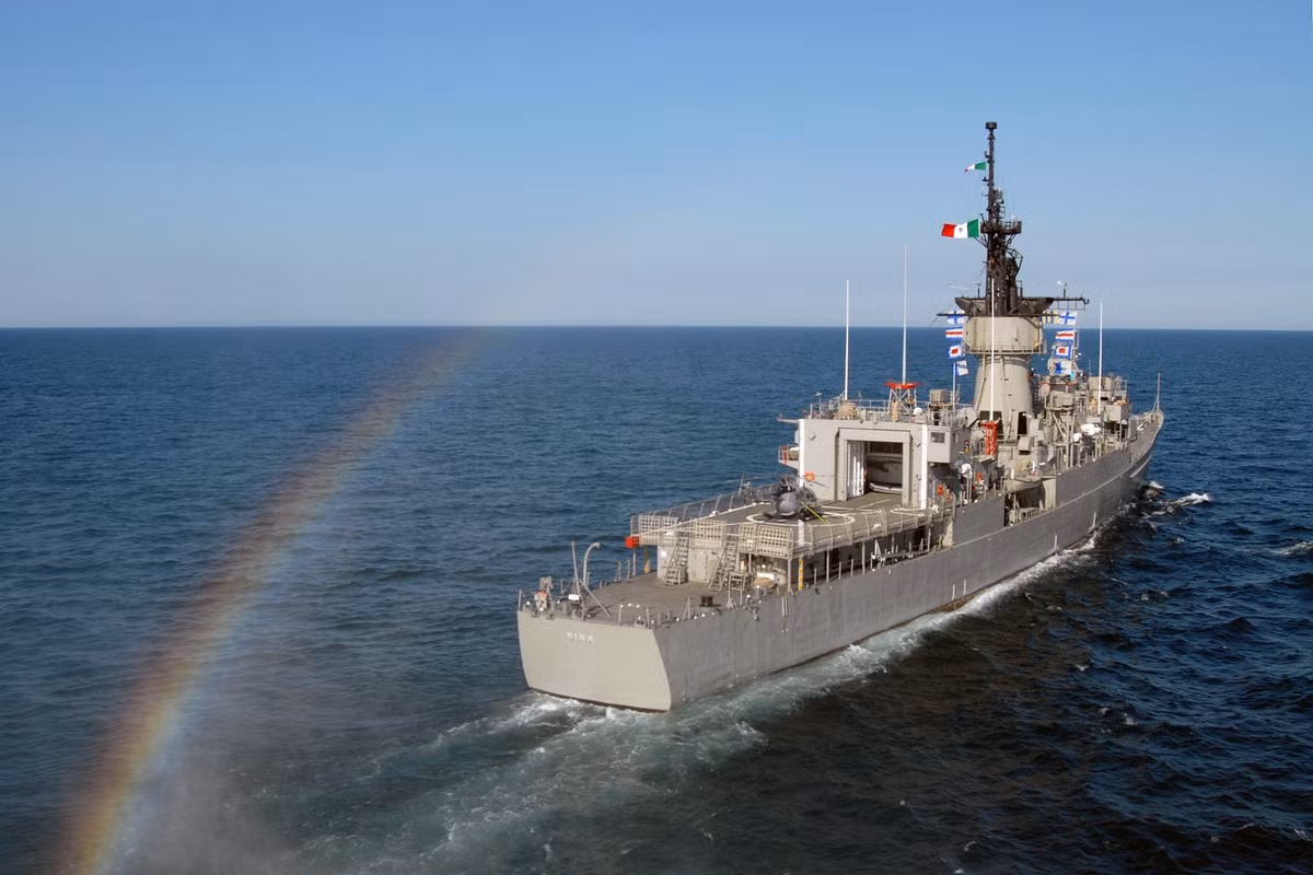 Cuối cùng là lực lượng hải quân, sức mạnh của lực lượng hải quân Mexico đến từ 131 tàu tuần tra ven biển - vỗn dĩ cũng có nhiệm vụ quan trọng nhất là chống buôn lậu ma tuý đường biển. Kèm theo đó, lực lượng này còn có 6 khinh hạm. Nguồn ảnh: GFP.