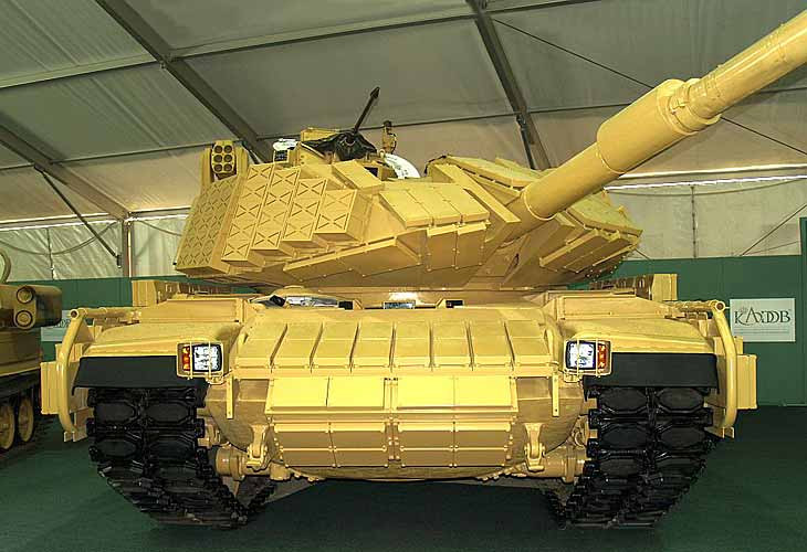 Hỏa lực và sát thương được cải thiện đáng kể. M60 Phoenix có thể bắn chính xác khi đang di chuyển, trong khi M60A3 trước đó không thể tấn công vào các mục tiêu trong khi đang chạy. Nhiều thông tin cho rằng M60 Phoenix có tốc độ bắn tối đa tăng lên 6-10 viên mỗi phút.