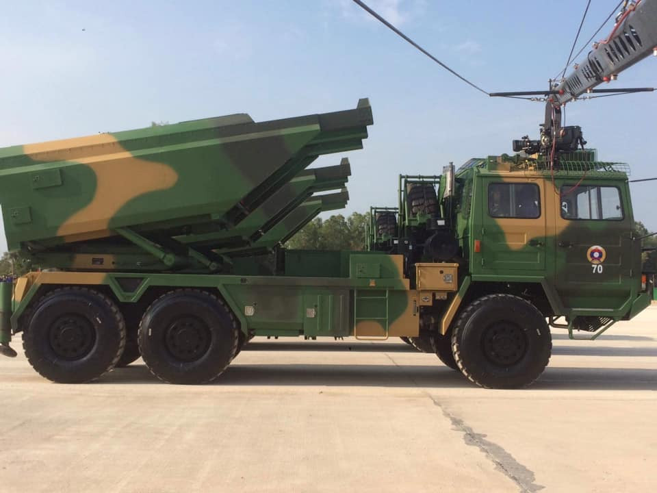 Thậm chí truyền thông trong khu vực còn khẳng định, pháo phản lực phóng loạt SR-5 của Quân đội Nhân dân Cách mạng Lào là một trong những loại pháo phản lực phóng loạt mạnh nhất ở Đông Dương nói riêng và Đông Nam Á nói chung. Nguồn ảnh: ອຍເປັນຄົນລາວ.