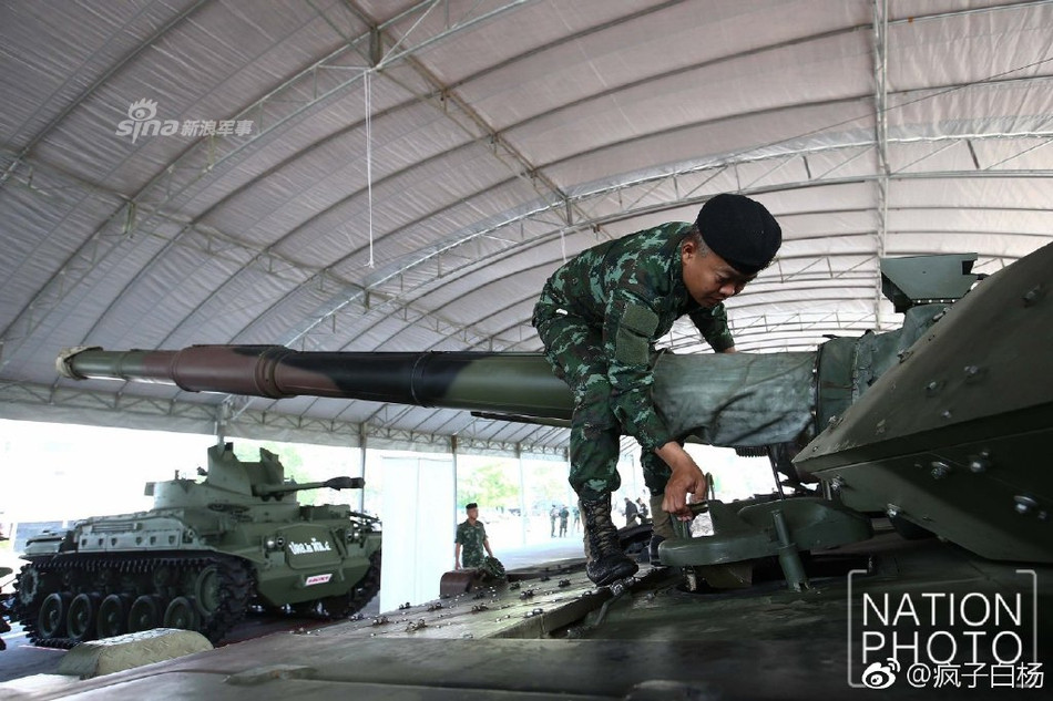 Hiện tại Thái đang có trong tai khoảng 200 chiếc M41A3 và nhiều loại xe tăng khác của Mỹ được ra đời từ năm 60 của thế kỷ trước, tất cả đều sẽ sớm được thay thế trong tương lai bằng các loại xe tăng của thế kỷ 21. Nguồn ảnh: Nationphoto.