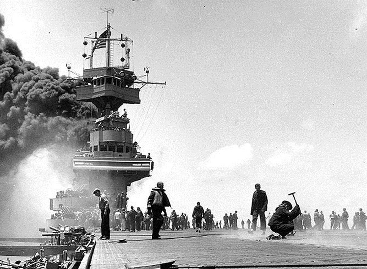 Dù quân Mỹ cũng chịu thiệt hại nặng trong trận chiến này nhưng với lực lượng hùng hậu cùng khả năng đóng tàu chiến nhanh chưa từng có trong lịch sử, Hạm đội Thái Bình Dương của Mỹ đã sớm quay trở lại và khi đó, người Nhật không còn một lực lượng Hải quân nào để có thể chống đỡ nổi sức mạnh của "Người khồng lồ". Nguồn ảnh: Worldatlas.