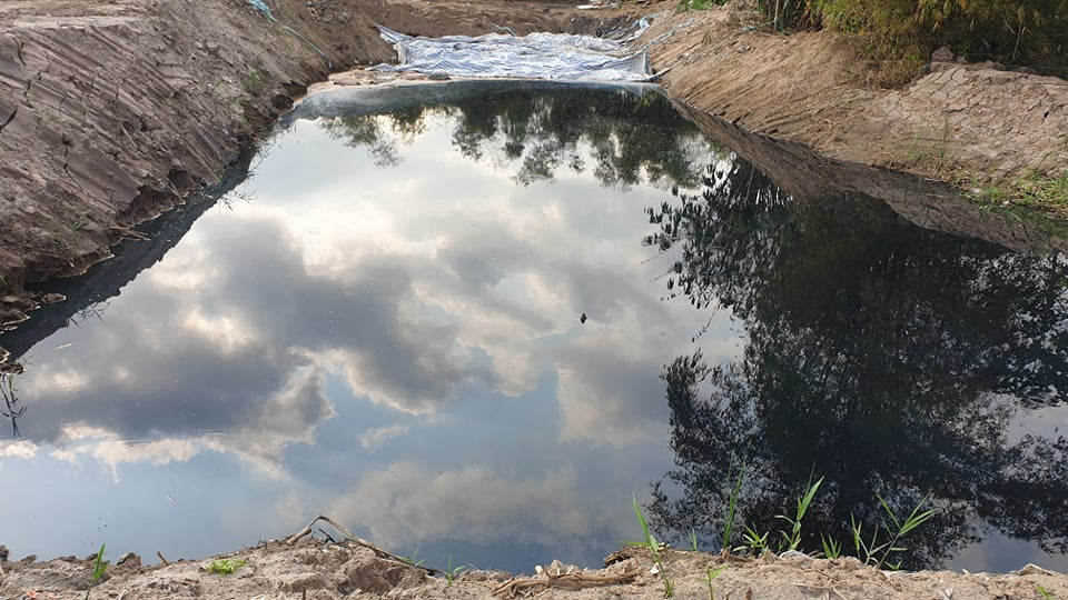 Ho chon rac thai trai phep khoi luong lon o Hai Duong: Dang xac minh “thu pham“?-Hinh-2