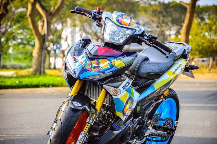 Kể từ khi ra mắt tới nay, Yamaha Exciter 150 có thể nói là một trong những mẫu xe được độ nhiều nhất Việt Nam. Phong trào độ Exciter diễn ra rất mạnh mẽ và được sự ủng hộ của cả Yamaha Việt Nam với các cuộc thi xe độ được tổ chức trong khuôn khổ nhiều sự kiện của hãng.