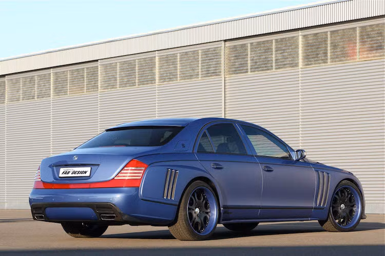 Hiện tại, những chiếc xe sang Maybach 57 và 62 đời cũ đang bị mất giá "thảm hại" trên thị trường xe cũ Thế giới. Dù là "hàng độc" với chỉ 15 chiếc được chế tạo, tuy nhiên với kiểu dáng kệch cỡm, những chiếc Maybach 57 FAB Design còn khó kiếm được khách hàng hơn.