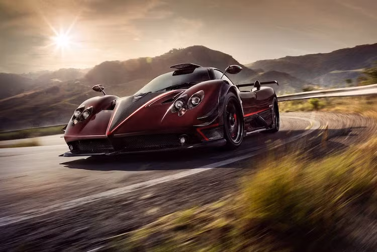 Vài năm sau, chiếc Zonda Fantasma duy nhất trên Thế giới lại tiếp tục "du lịch" sang Ý để một lần nữa độ lên cấu hình Pagani Zonda Fantasma Evo.