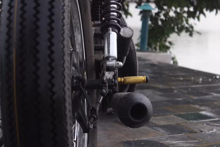 Hệ thống bô chùy cũng được thiết kế trầm và ấm, không ra tiếng quá to.