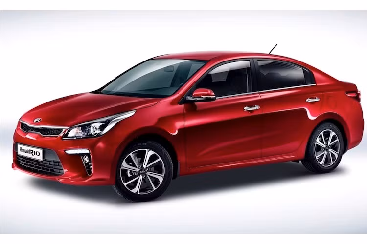 Trong khi đa số các nước trên Thế giới có chiếc Kia Rio 2017 mới thì tại Nga, phiên bản sedan với thiết kế hoàn toàn khác biệt dành riêng cho thị trường này vừa được công bố. So với Rio thế hệ mới "bản Quốc tế", Kia Rio bản Nga sẽ chỉ có kiểu thân xe sedan thay vì có bản hatchback 5 cửa.
