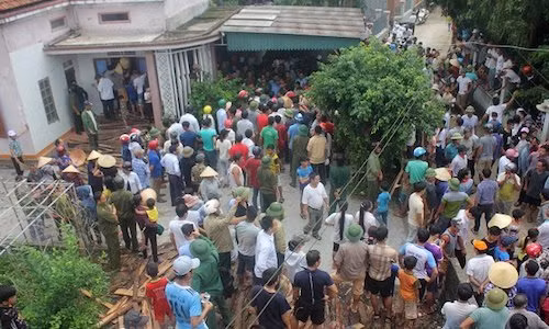 Uan khuc nguoi phu nu bi bat khan cap vi nghi bat coc-Hinh-4