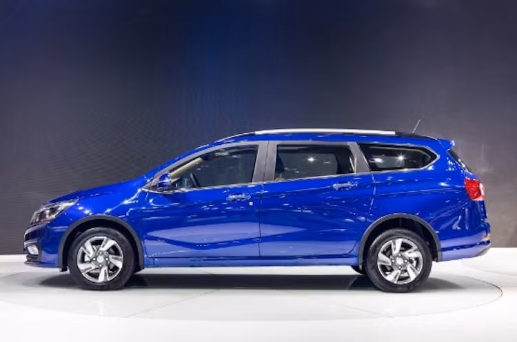 Được ra mắt lần đầu tại triển lãm Thượng Hải 2017 vào tháng 4 vừa qua, Baojun 310 Wagon sở hữu thiết kế khá đẹp mắt với các đường nét sắc sảo, góc cạnh. Khác với nhiều hãng xe Trung Quốc hiện nay, do liên doanh với GM nên 310 Wagon có kiểu dáng hoàn toàn nguyên bản, không "nhái" một mẫu xe nào.