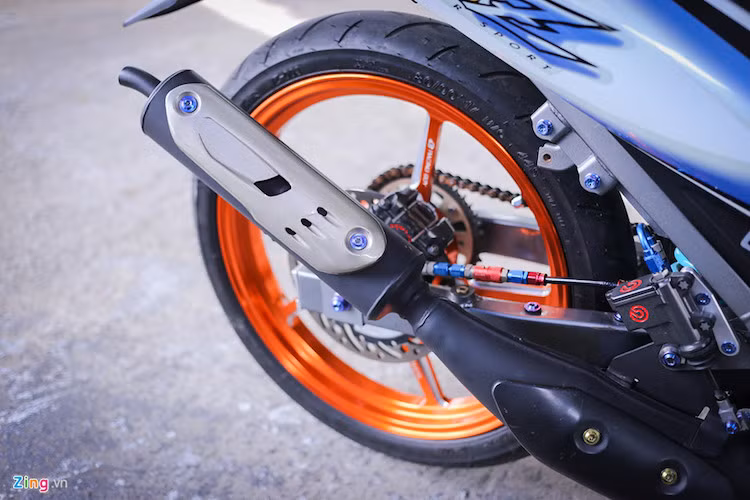 Yamaha 125Z sử dụng động cơ 2 thì, 124,3 phân khối, làm mát bằng không khí, công suất 17 mã lực tại 8.000 vòng/phút và mô-men xoắn cực đại 16,1 Nm tại 7.500 vòng/phút, đi cùng hộp số 6 cấp côn tay.