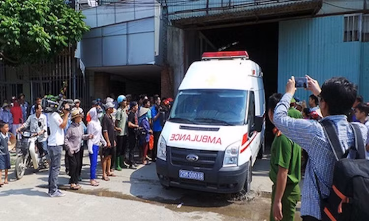 Ai chiu trach nhiem vu chay xuong banh lam 8 nguoi tu vong?