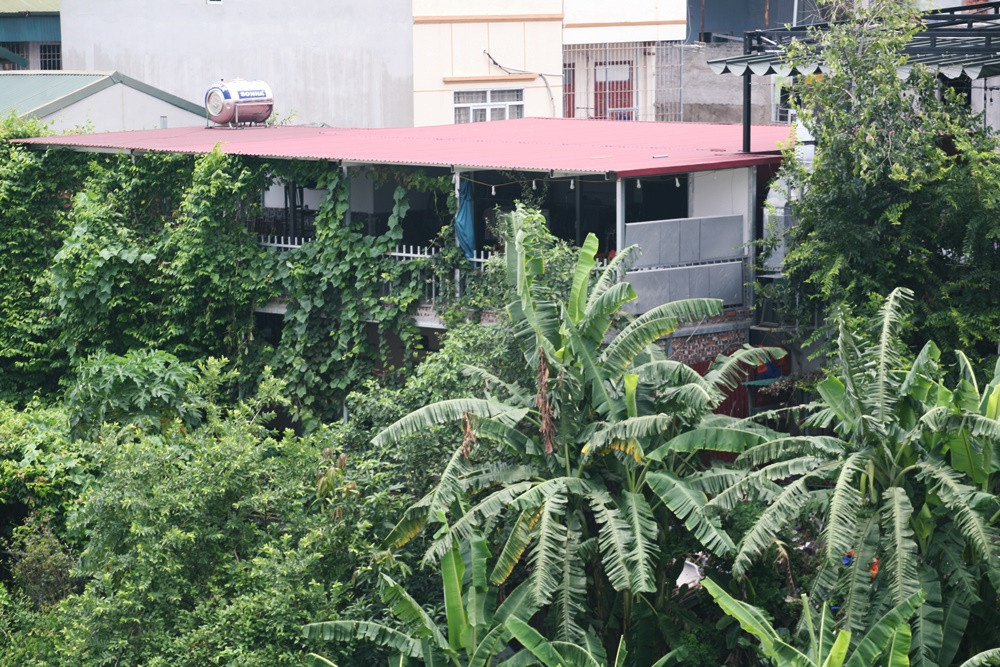 Hiện, UBND phường Ngọc Lâm đang mời đại diện nhà hàng lên làm việc.