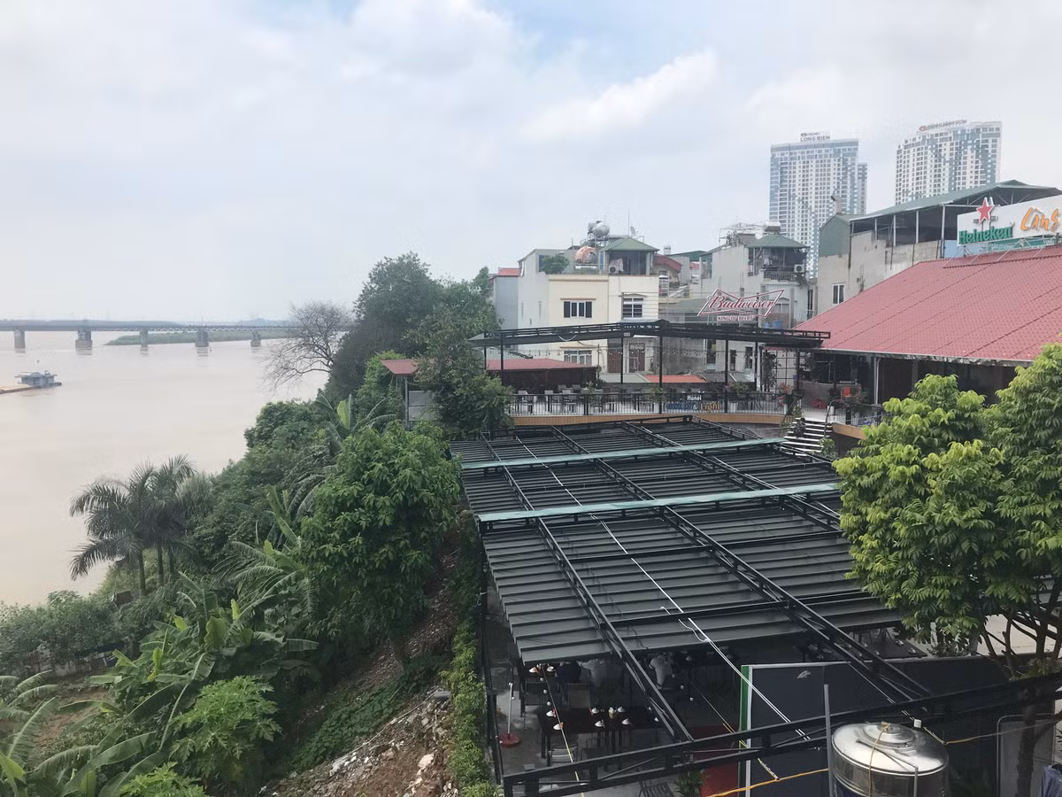 “Qua mat” phuong, quan nhau xay dung tren hanh lang thoat lu song Hong?-Hinh-2