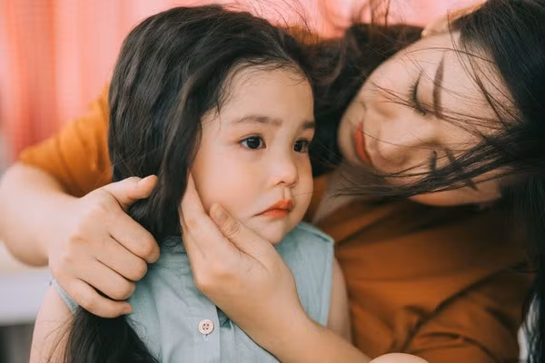 Be gai gay sot vi qua xinh xan, den khoc cung de thuong het phan nguoi khac-Hinh-4