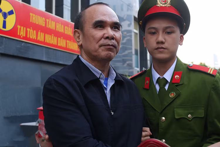 Vu AVG: Tuan, Tra, cac dong pham khai gi ve “tong dao dien” Nguyen Bac Son?-Hinh-4