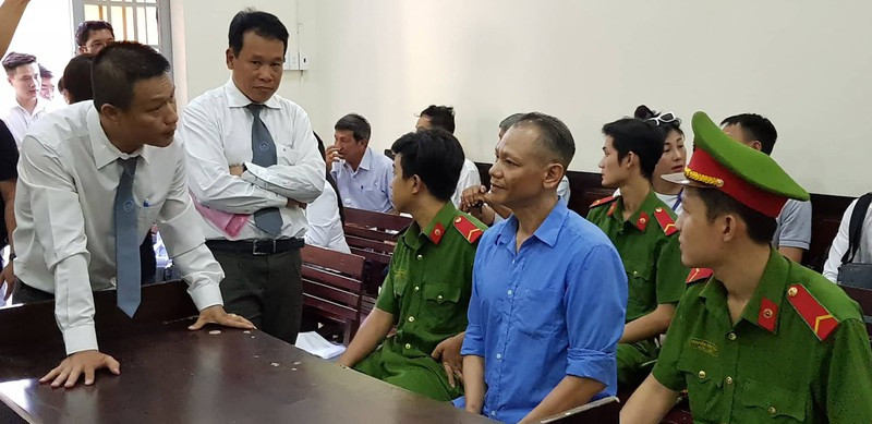 Viet kieu “nga nham” vao vung kin em vo ho: VKS tang an - tai sao?