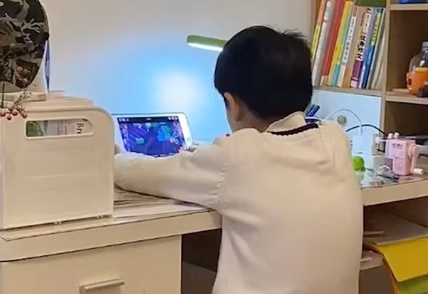 Con nghien choi dien tu, bo me tri cuc cao tay