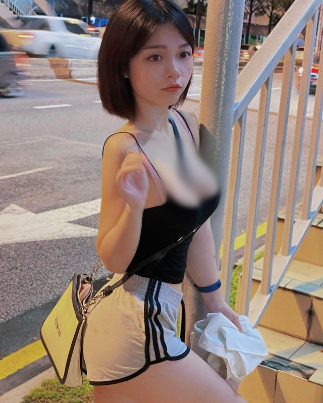 Hot girl Diorwynn là một trong những hot girl, huấn luyện viên thể hình có đông đảo fan hâm mộ ở Malaysia.