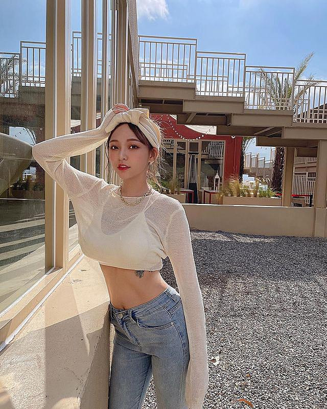 Hiện tại, hot girl sở hữu hơn 1,4 triệu người hâm mộ và con số này vẫn tiếp tục tăng nhanh, tất cả đều vô cùng yêu thích, hâm mộ hot girl.