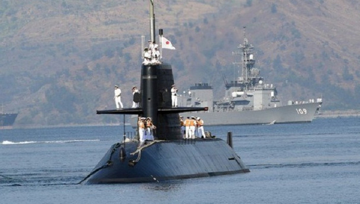 Tạp chí National Interest của Mỹ trước đó đã có bài viết cho rằng, JMSDF hiện là lực lượng trên biển mạnh nhất ở châu Á. Với sức mạnh từ tàu nổi, tàu ngầm và lực lượng không quân hải quân, Nhật Bản hy vọng có thể chống lại sức mạnh ngày càng gia tăng của Hải quân Trung Quốc. Ảnh: Một tàu ngầm lớp Shoryu của Nhật Bản. Ảnh: JMSDF.