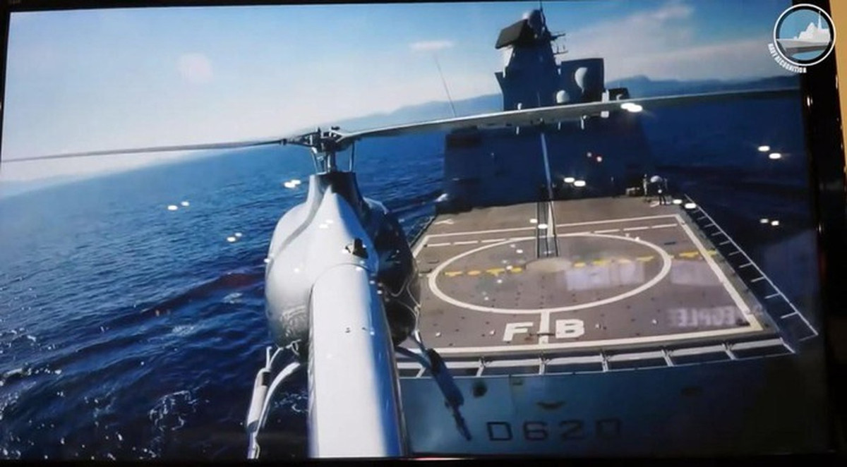 Ngoài hệ thống vũ khi tối tân, con tàu được trang bị radar quét mạng pha điện tử (AESA) OPY-2, cảm biến quang điện OAX-3EO, sonar phát hiện tàu ngầm NEC OQQ-25.