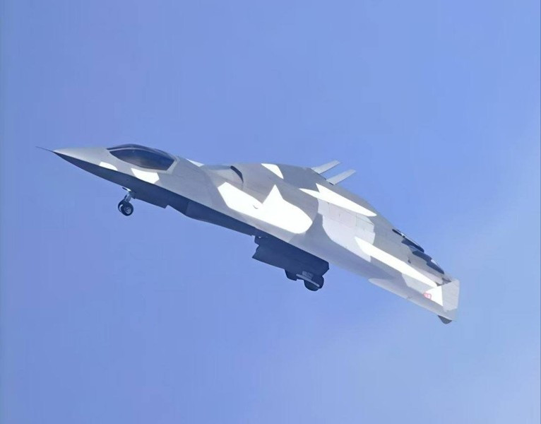 Do tên thật của chiếc máy bay nói trên chưa được thông báo nên ban đầu nhiều người dự đoán đây là J-36, mặc dù vậy gần đây đã xuất hiện thông tin cho biết định danh chính thức là J-50.