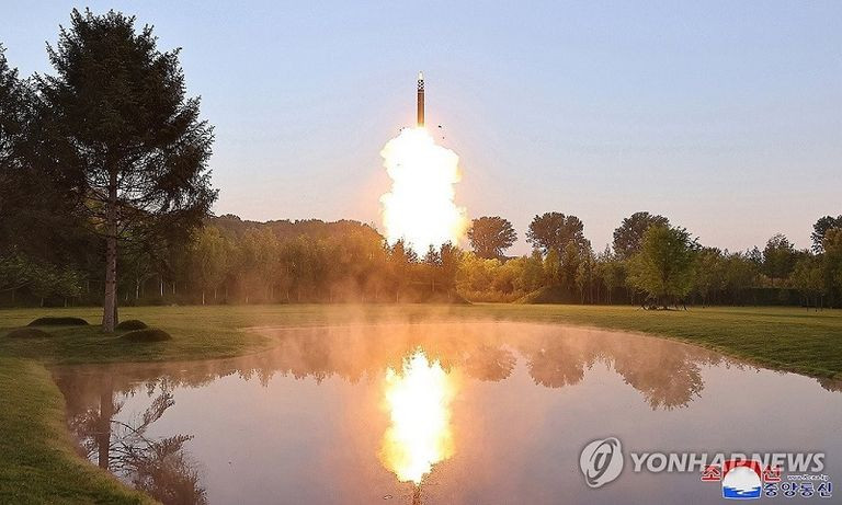 Cuộc thử nghiệm diễn ra dưới sự chỉ đạo của lãnh đạo Kim Jong-un và đánh dấu một bước tiến quan trọng trong chương trình phát triển vũ khí của Bình Nhưỡng.