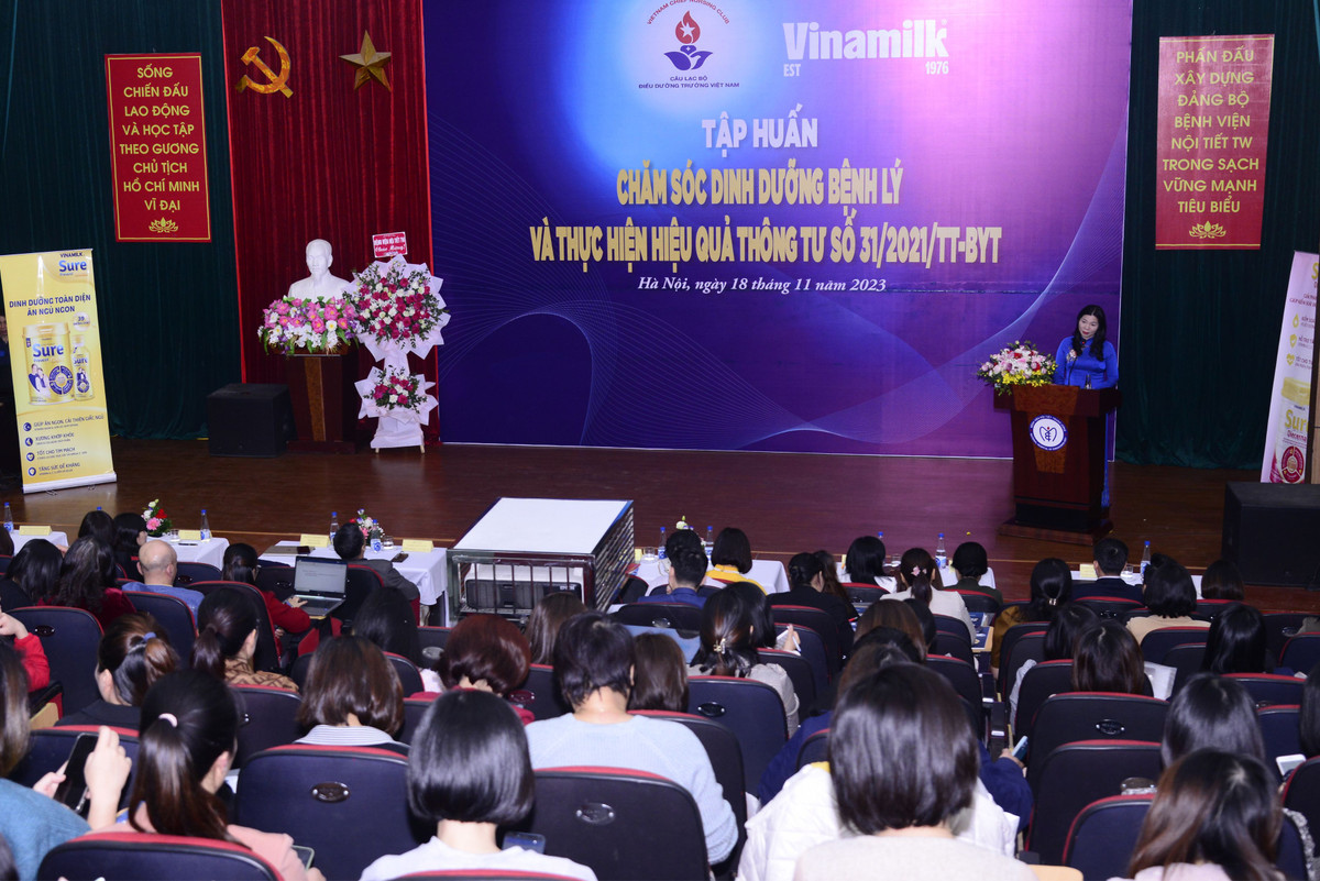 Hon 300 dieu duong va nhan vien y te phia Bac tham gia tap huan cham soc dinh duong benh ly-Hinh-2