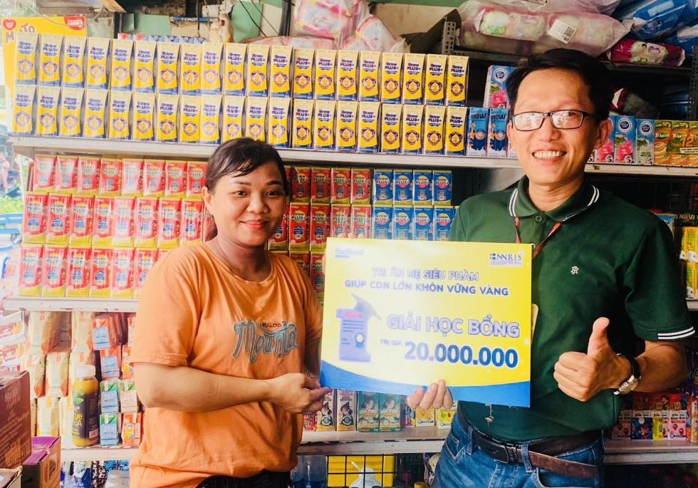 Nutifood GrowPLUS+ rộn ràng tri ân người tiêu dùng dịp cuối năm - Hình 3 Nutifood GrowPLUS+ ron rang tri an nguoi tieu dung dip cuoi nam-Hinh-3