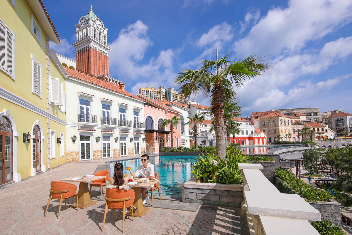 Dan TikTok creators quoc te do bo Phu Quoc, tiet lo tat tan tat bi kip “an, ngu, choi” o dao Ngoc-Hinh-5