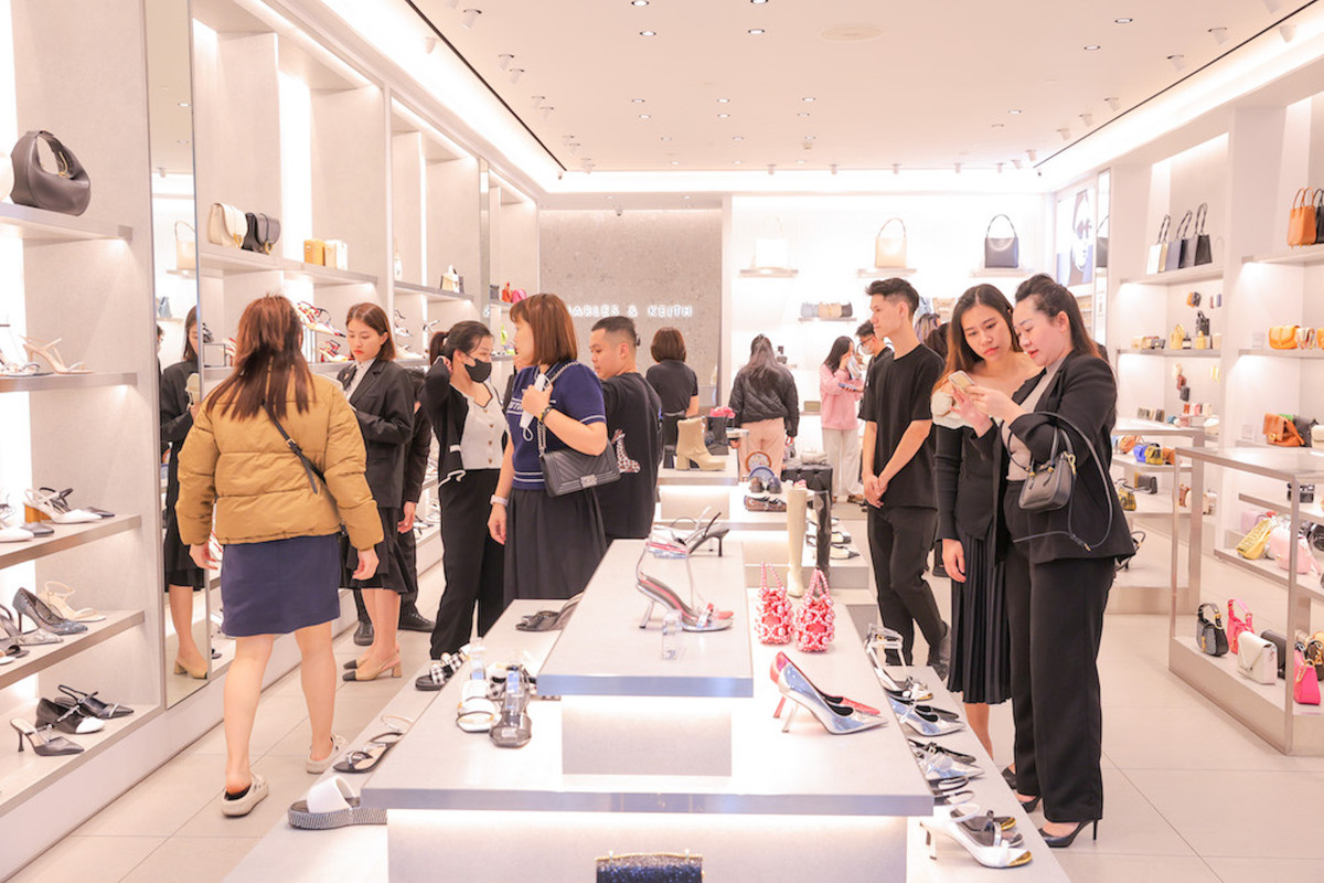 Vincom khoi dong Le hoi mua sam lon nhat nam voi qua sale sieu hang len toi hon 24 ty dong-Hinh-3