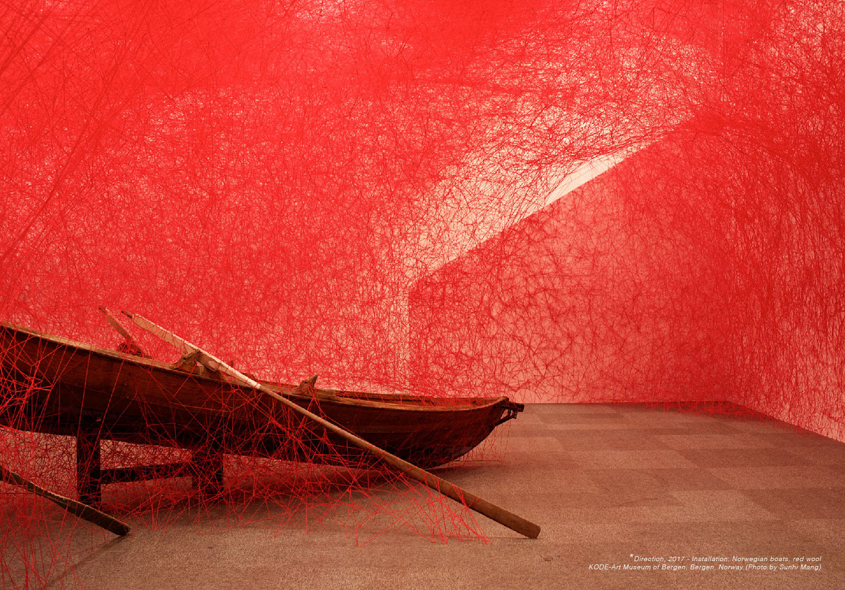 Mo cua trien lam sap dat “Thuy trieu cam xuc” cua nghe si Chiharu Shiota tai Viet Nam-Hinh-5