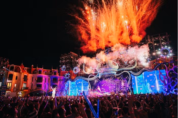 Sieu nhac hoi 8Wonder Winter Festival chinh thuc cong bo gia ve-Hinh-3