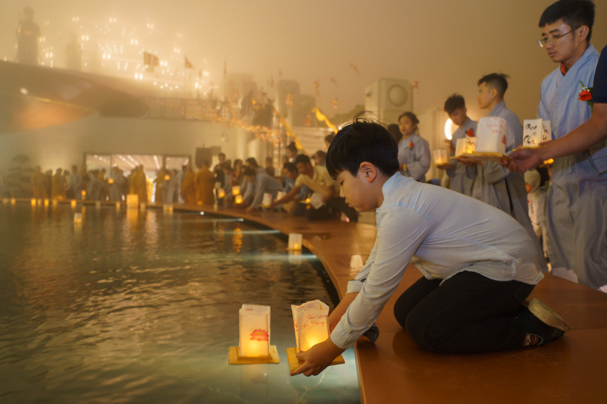 Xuc dong nhung khoanh khac du khach chiem bai nui Ba Den, Tay Ninh-Hinh-6