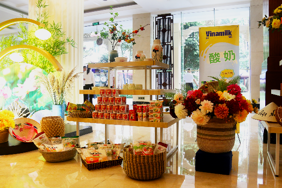 Chiến lược đẩy mạnh xuất khẩu của Vinamilk phát huy vai trò - Hình 11 Chien luoc day manh xuat khau cua Vinamilk phat huy vai tro-Hinh-11