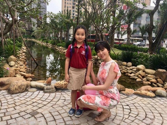 Hình ảnh hiếm hoi của con gái Thu Thủy.