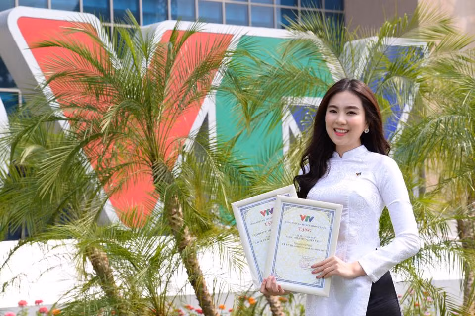 Sáng nay 20/10, Đài truyền hình Việt Nam tổ chức lễ kỷ niệm và cuộc thi Vẻ đẹp VTV, tôn vinh nét đẹp của người phụ nữ Việt Nam nói chung và của những nữ phóng viên, biên tập viên, MC đang làm việc tại VTV.