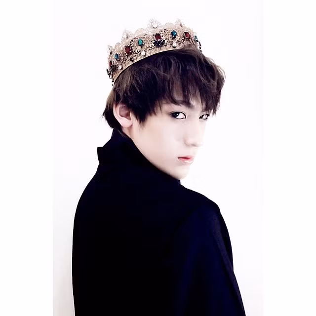 Tiếp viên hàng không không chỉ là bộ mặt của hãng mà còn là người trực tiếp chăm sóc, đảm bảo an toàn cho hành khách… vì vậy, với chiều cao lý tưởng, ngoại hình siêu chuẩn, Wongsathorn luôn tự tin, hết mình và vui vẻ khi làm việc.