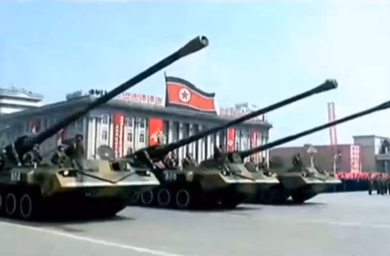 Pháo tự hành nổi tiếng khắp thế giới của Triều Tiên – Koksan 170mm. Nguồn ảnh: KCTV