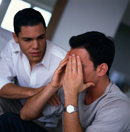 Toi buoc phai lua chon giua vo con va tinh yeu dong tinh