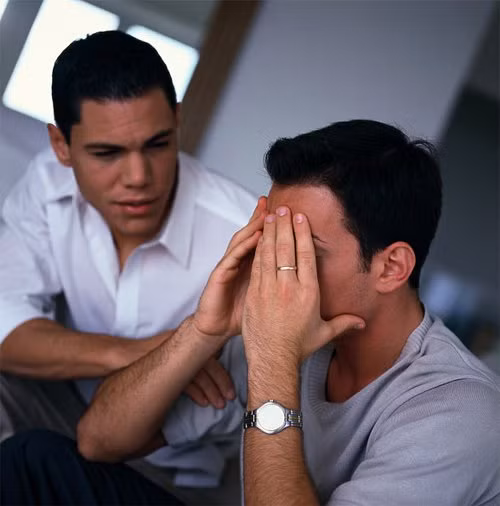 Toi buoc phai lua chon giua vo con va tinh yeu dong tinh