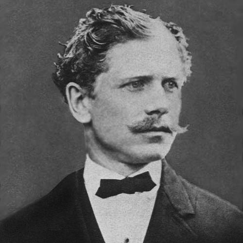 Ambrose Bierce sinh năm 1842, là nhà báo, người viết xã luận và truyện ngắn, nhà thơ ngụ ngôn và nhà thơ trào phúng nổi tiếng người Mỹ. Vào năm 1913, ông tới Mexico để có trải nghiệm mới.